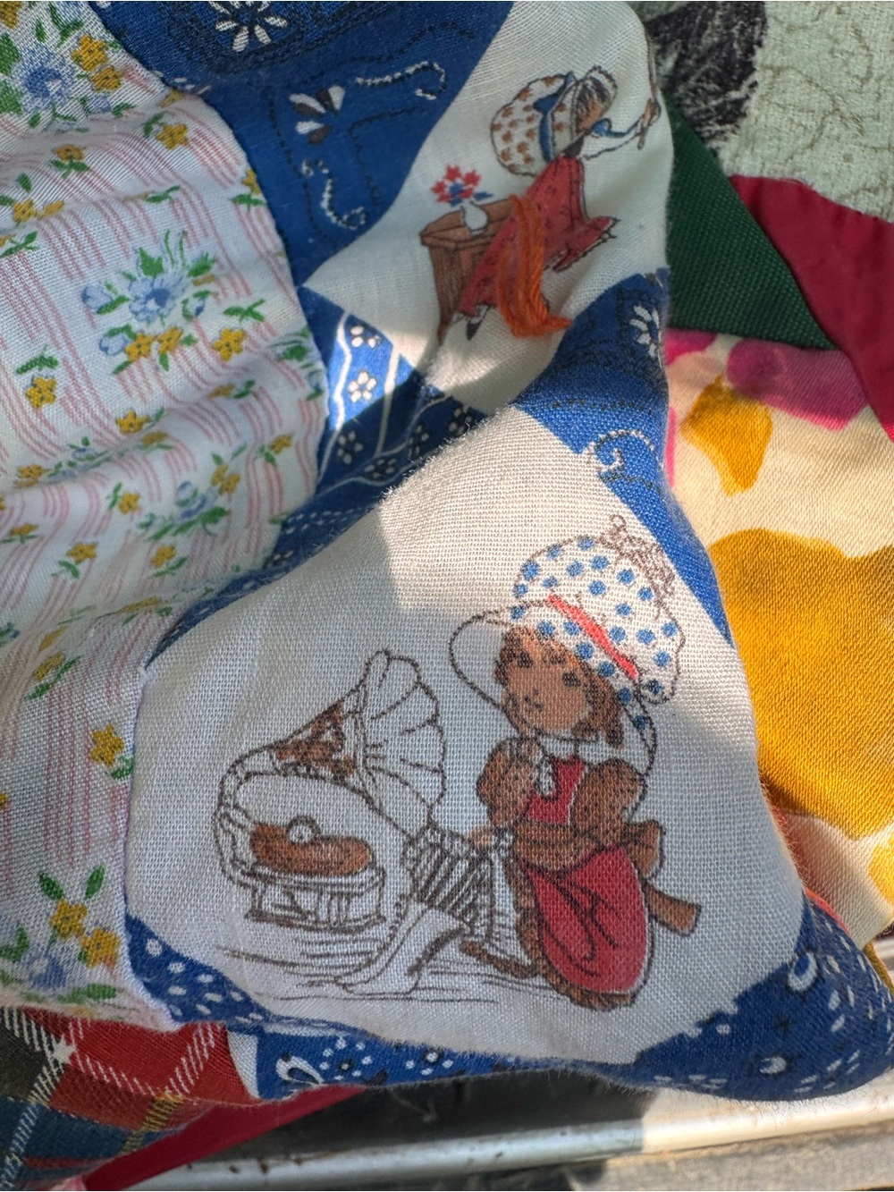 Vintage 1970s Holly Hobbie Quilt toddler size